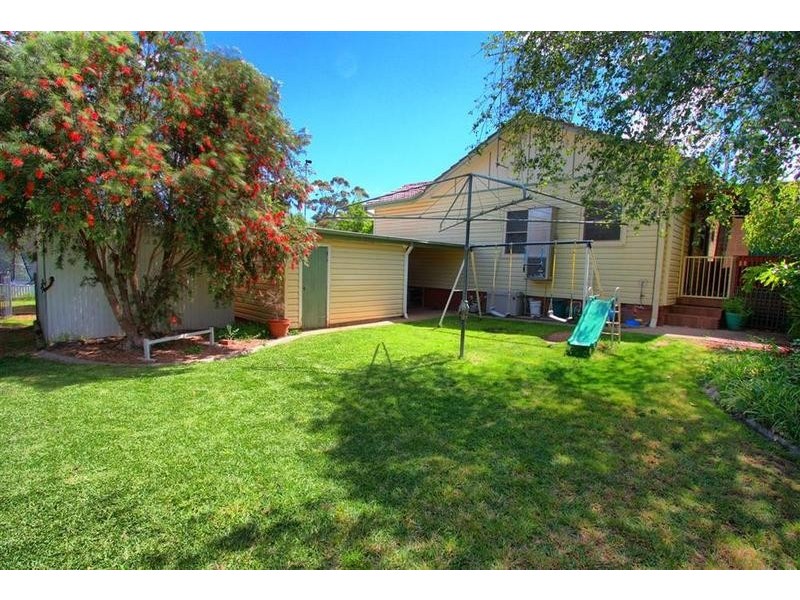 13 Paull Street, Kooringal NSW 2650