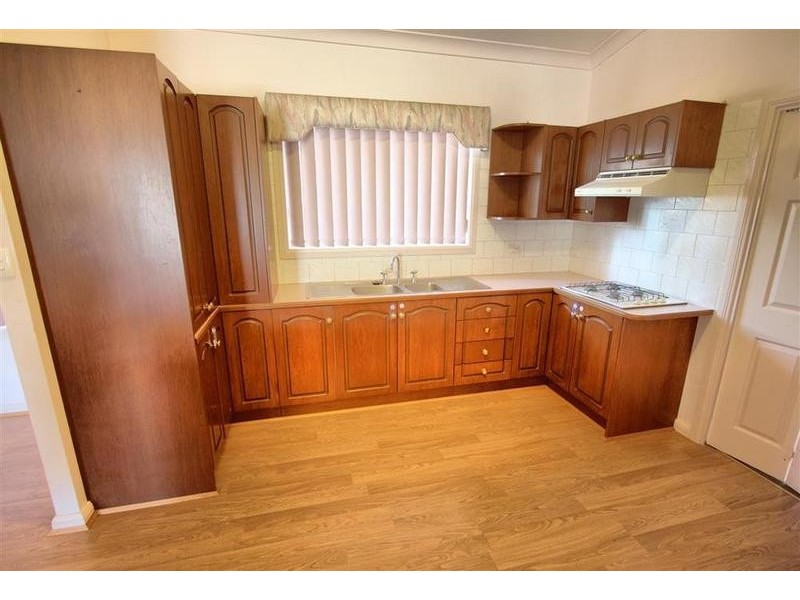 40 Lamilla Street, Glenfield Park NSW 2650