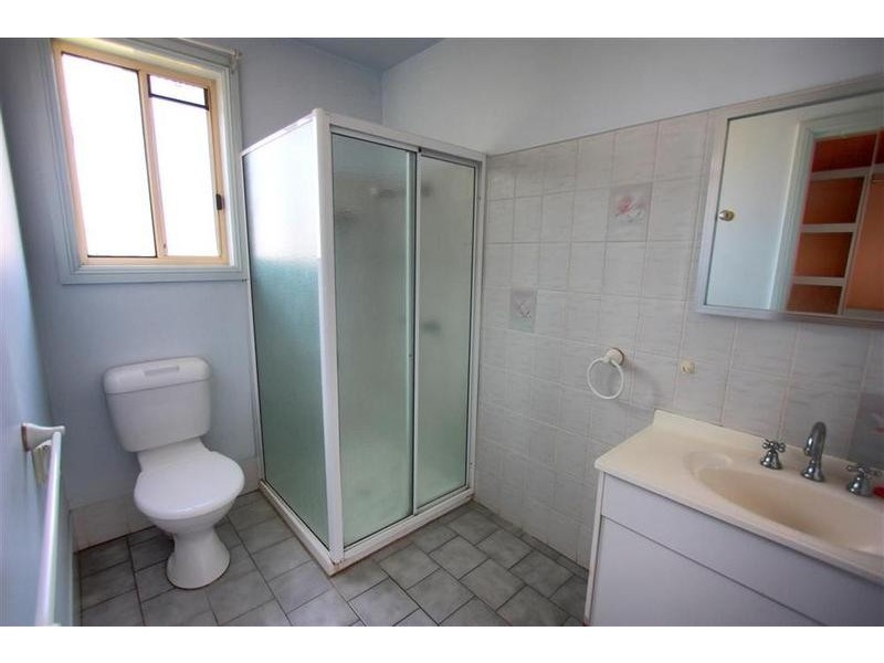 40 Lamilla Street, Glenfield Park NSW 2650