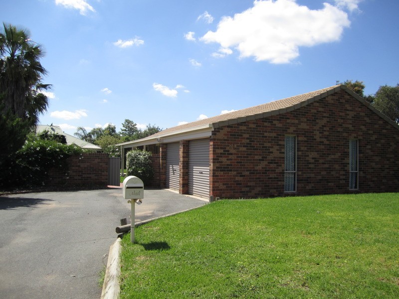 23 Wiradjuri Crescent, Wagga Wagga NSW 2650