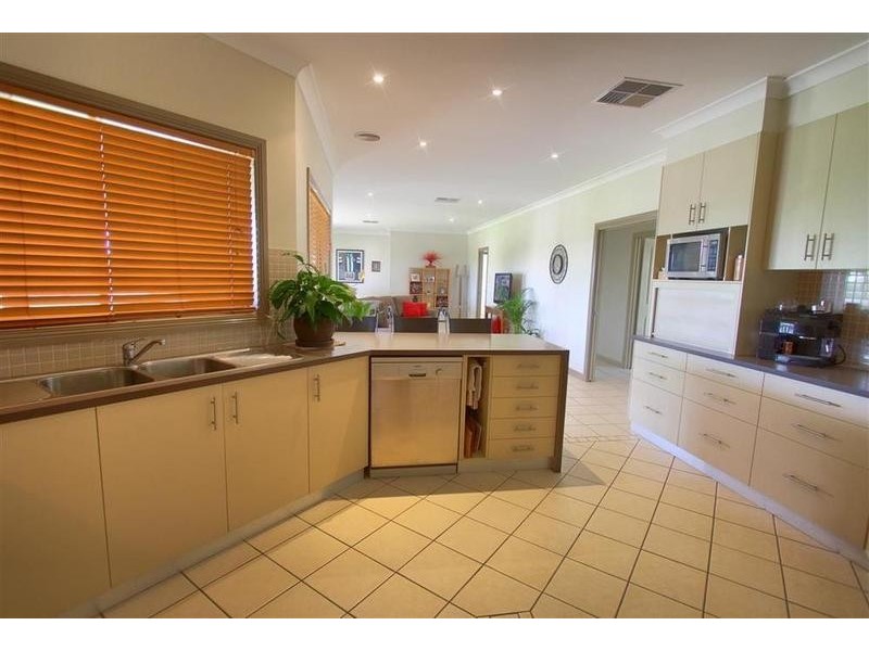 27 Featherwood Road, Springvale NSW 2650