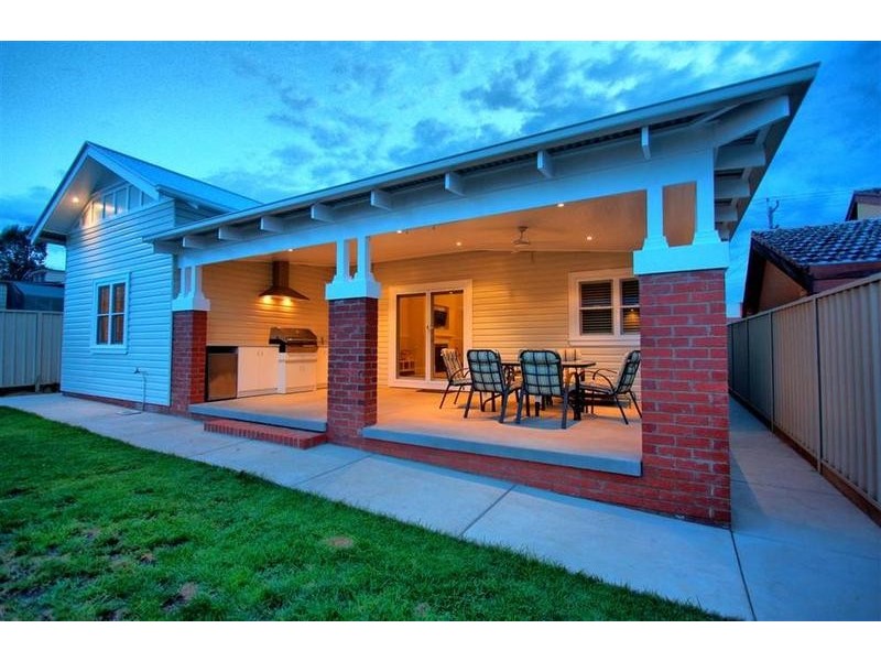 73  Coleman Street, Turvey Park NSW 2650