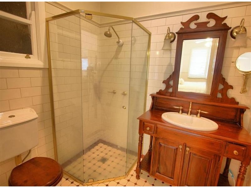 73  Coleman Street, Turvey Park NSW 2650