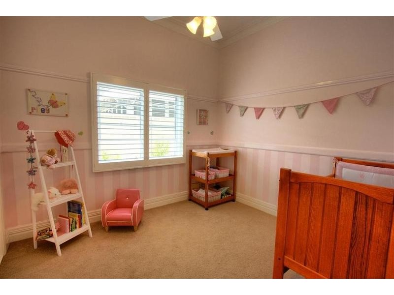 73  Coleman Street, Turvey Park NSW 2650