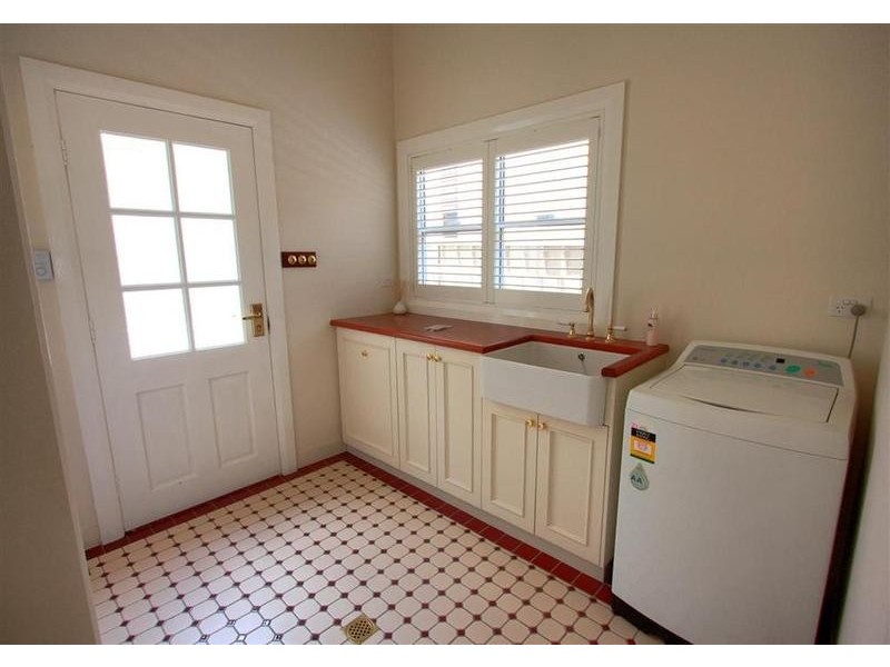 73  Coleman Street, Turvey Park NSW 2650