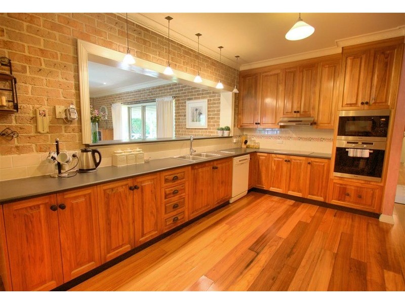 15 Sycamore Road, Lake Albert NSW 2650