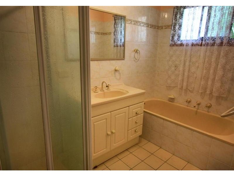 7 Bandera Avenue, Glenfield Park NSW 2650