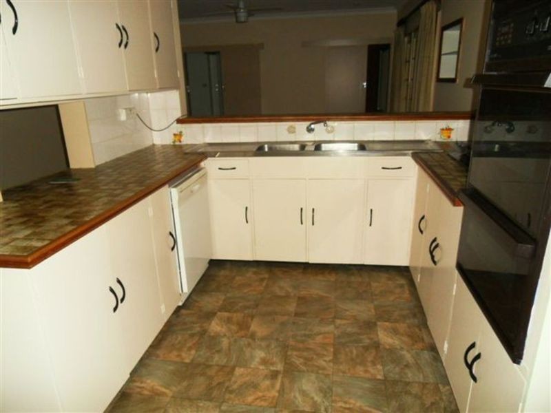 5 Moran Street, Tolland NSW 2650