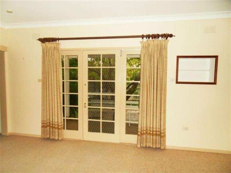 5 Moran Street, Tolland NSW 2650