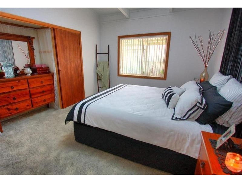 34 Eldershaw Drive, Forest Hill NSW 2651