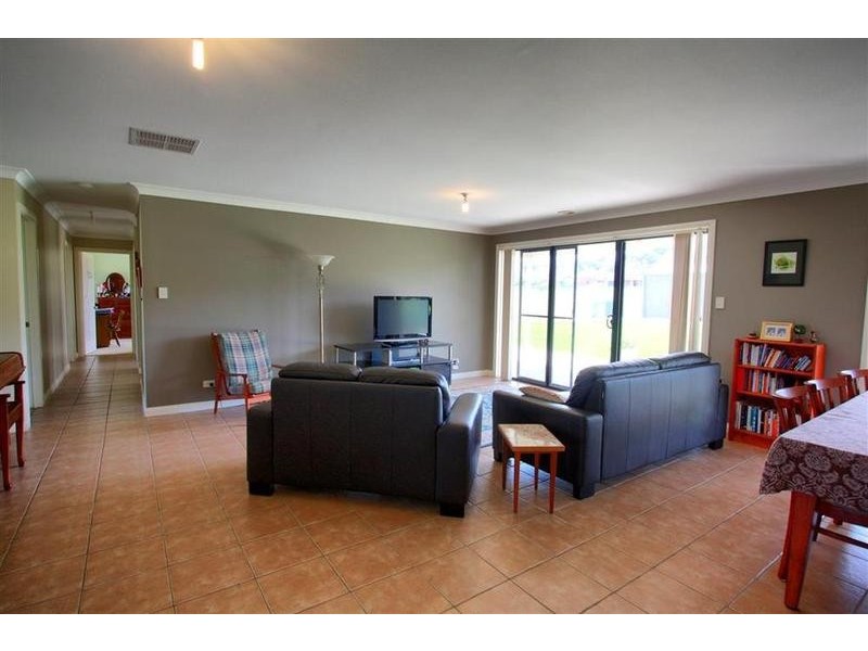 19 Indigo Drive, Springvale NSW 2650