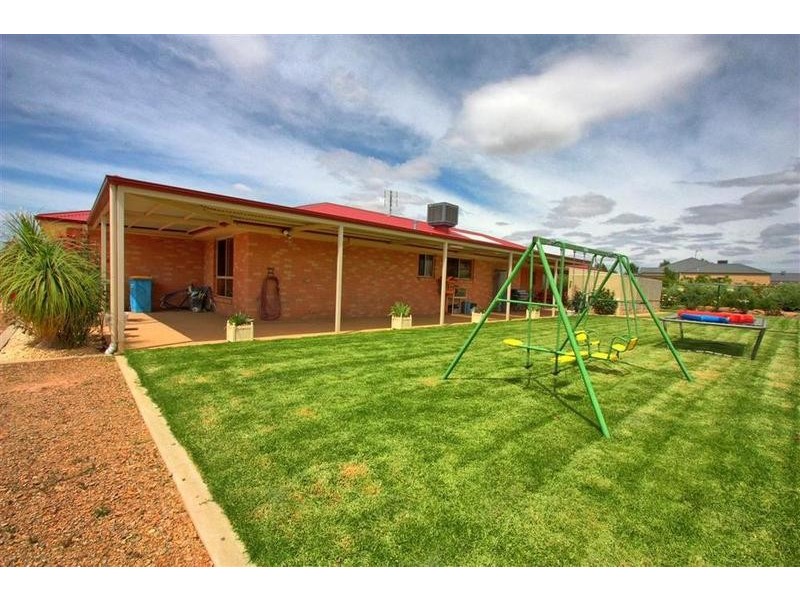 6 Mirbelia Drive, Springvale NSW 2650
