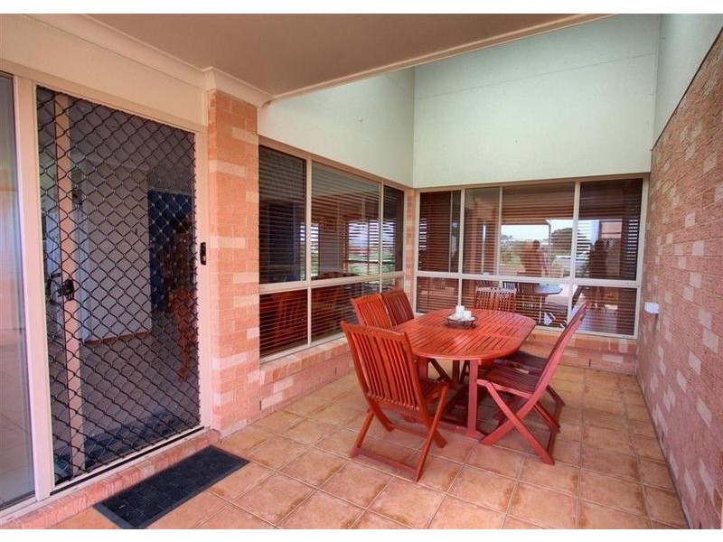 6 Mirbelia Drive, Springvale NSW 2650