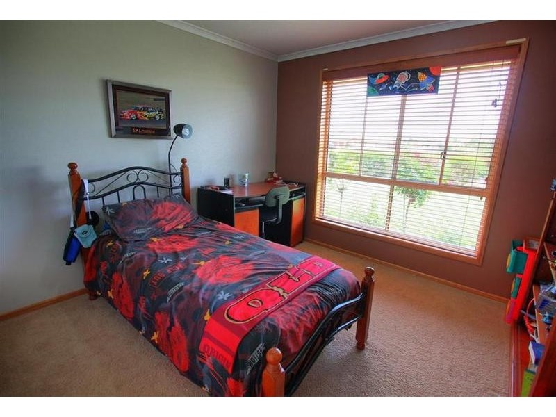 6 Mirbelia Drive, Springvale NSW 2650
