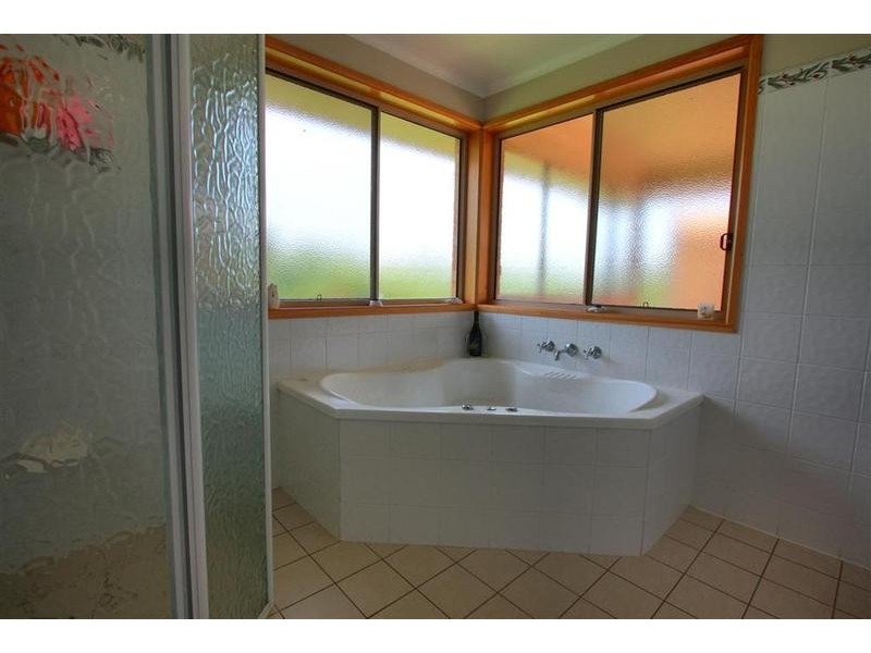 6 Mirbelia Drive, Springvale NSW 2650