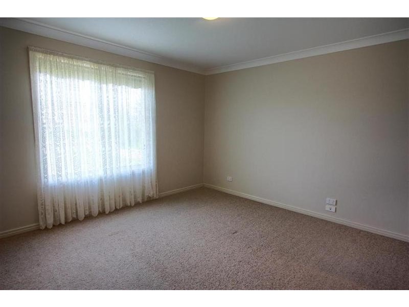 118 Yentoo Drive, Glenfield Park NSW 2650