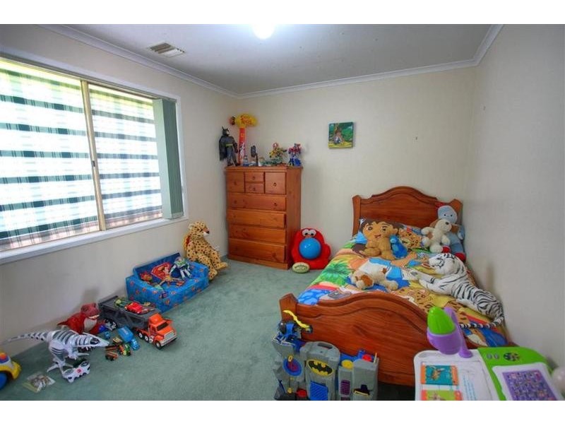 37 Faye Avenue, Kooringal NSW 2650