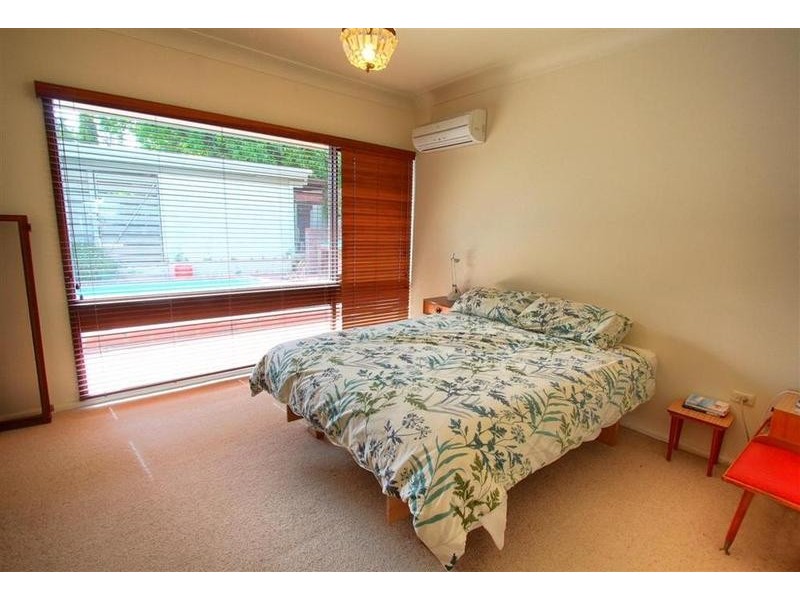 23 Dalkeith Avenue, Lake Albert NSW 2650