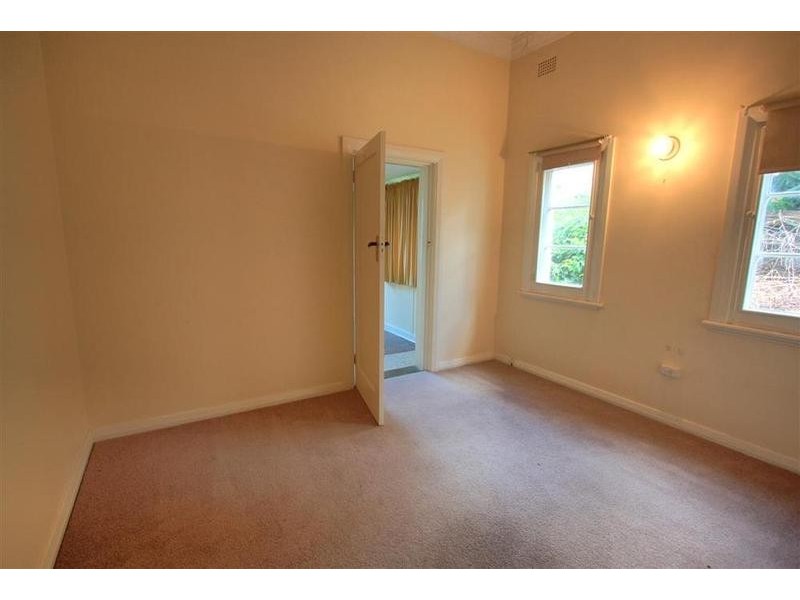 19 Beauty Point Avenue, Wagga Wagga NSW 2650
