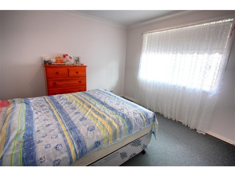 11 Brownlow Drive, Bourkelands NSW 2650