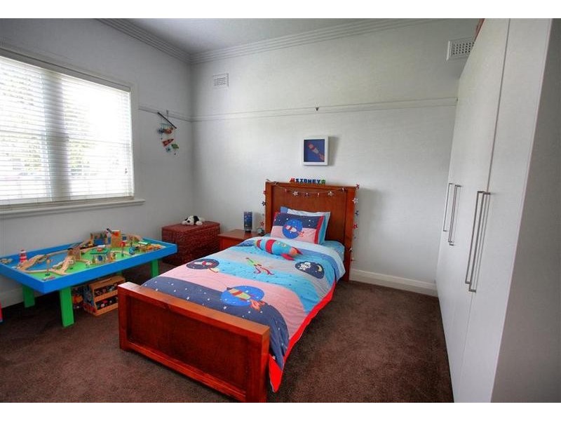 10 Gormly Avenue, Wagga Wagga NSW 2650