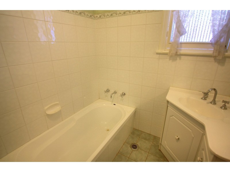 16 Darlow Street, Wagga Wagga NSW 2650