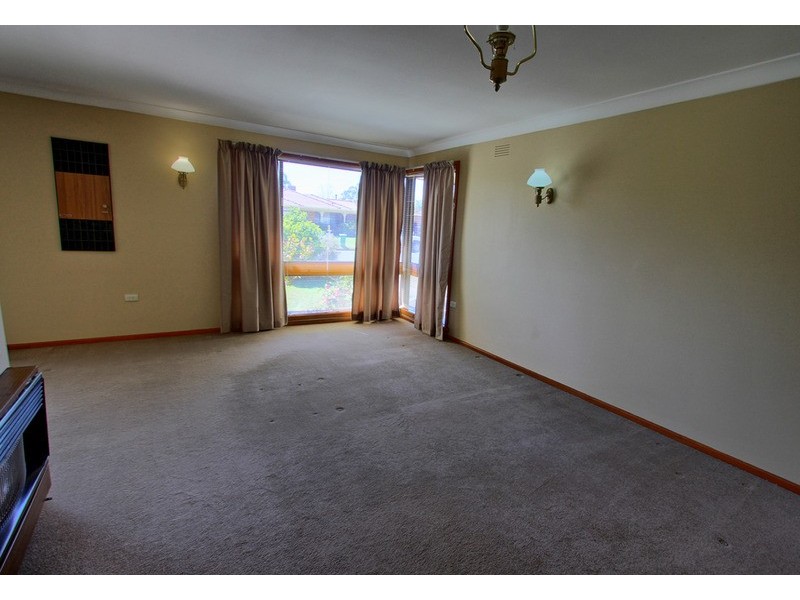 30 Geneva Crescent, Lake Albert NSW 2650