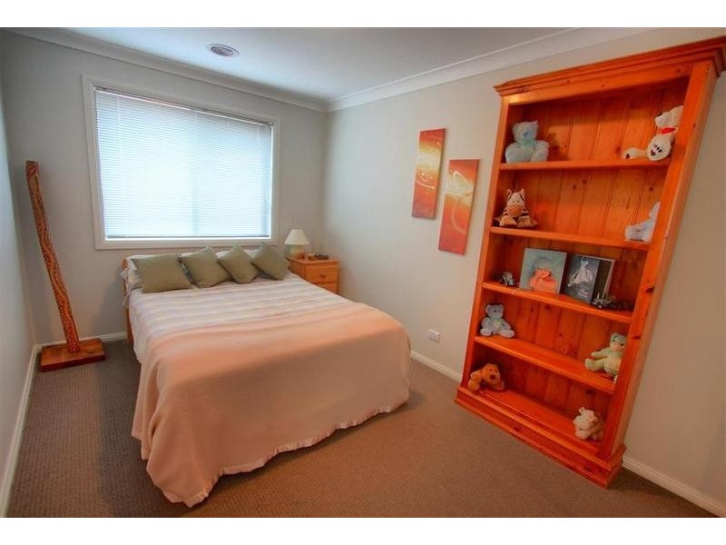 47 Barrima Drive, Glenfield Park NSW 2650