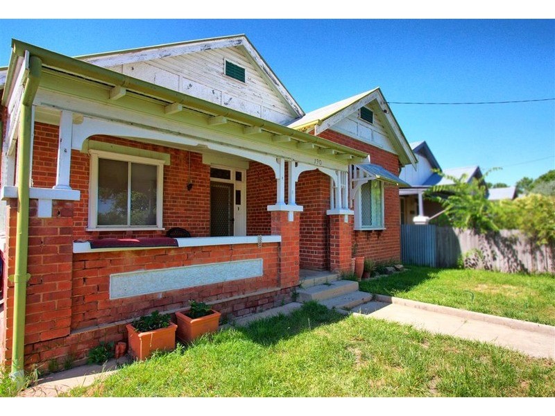 190 Kincaid Street, Wagga Wagga NSW 2650