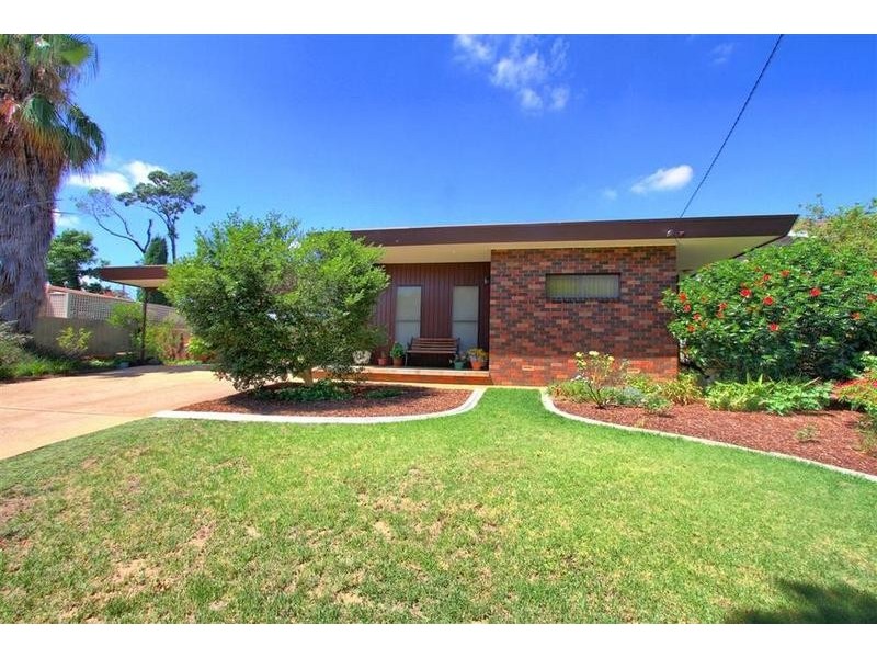 22 Alexander Street, Wagga Wagga NSW 2650