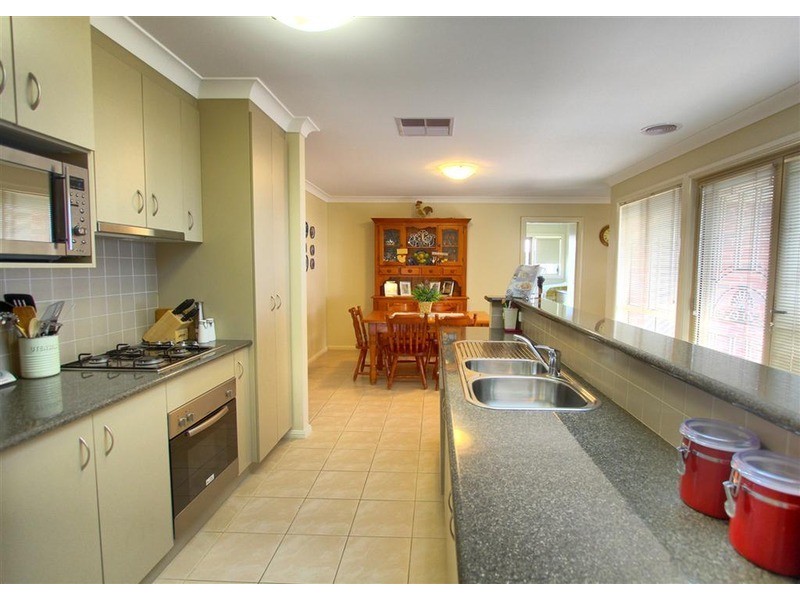 10 Wellington Street, Tatton NSW 2650