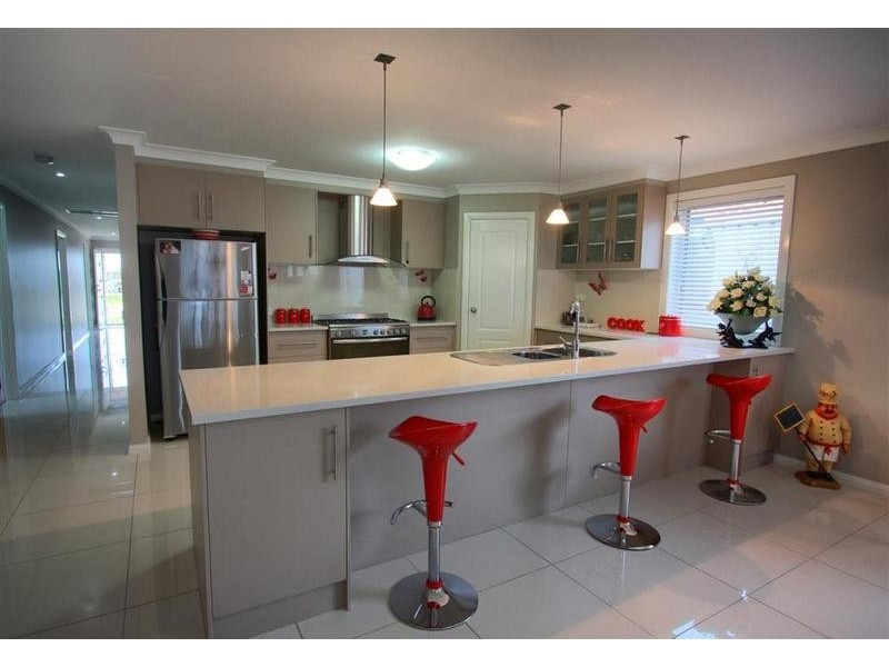 2/2 Clarence Place, Tatton NSW 2650