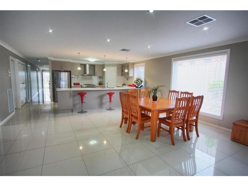 2/2 Clarence Place, Tatton NSW 2650