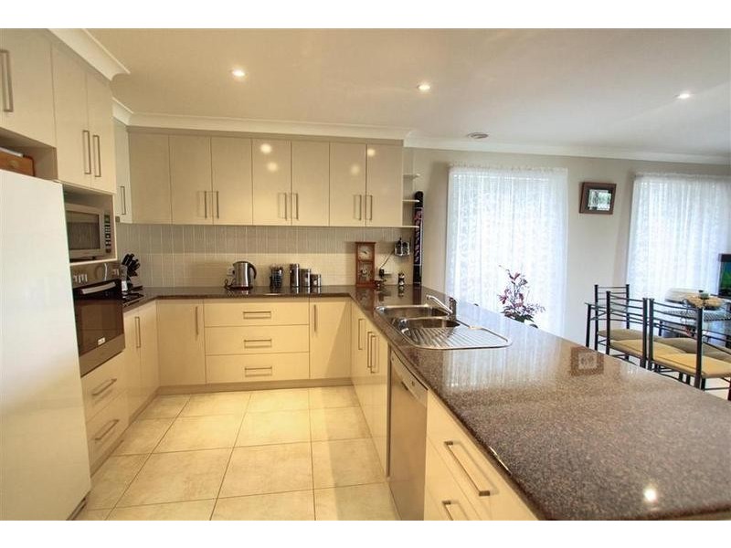 84 Mima Street, Glenfield Park NSW 2650