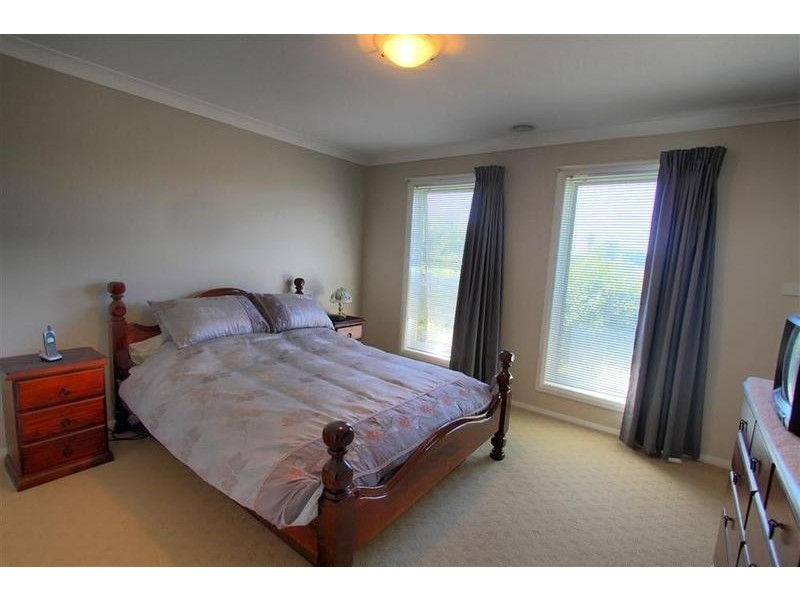 84 Mima Street, Glenfield Park NSW 2650