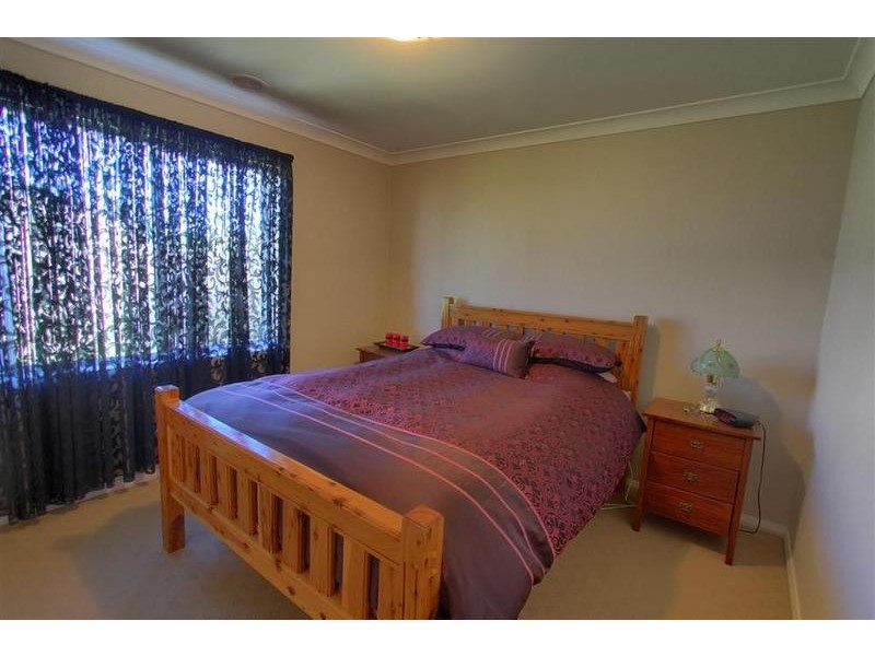 84 Mima Street, Glenfield Park NSW 2650