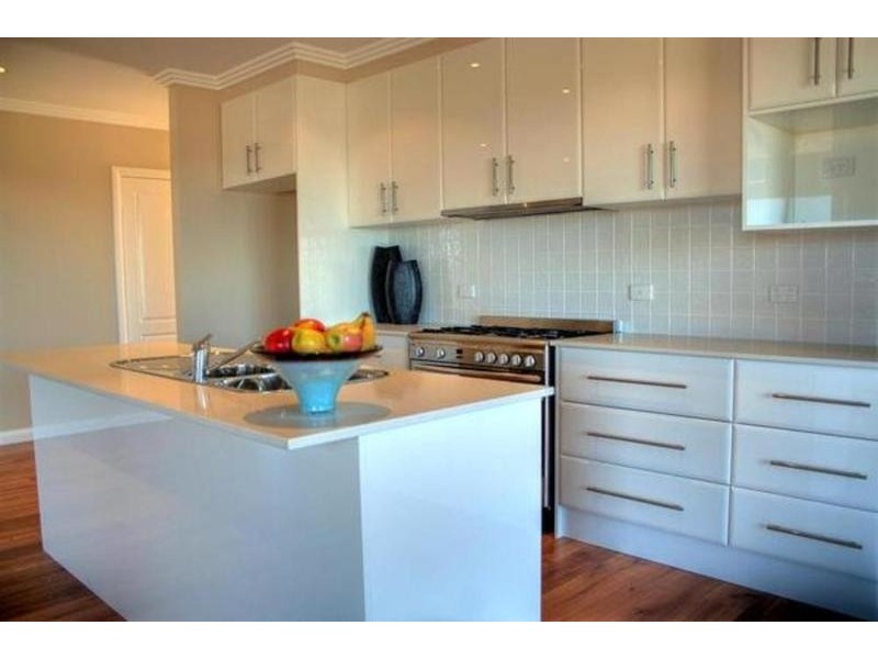 6 Brindabella Drive, Wagga Wagga NSW 2650