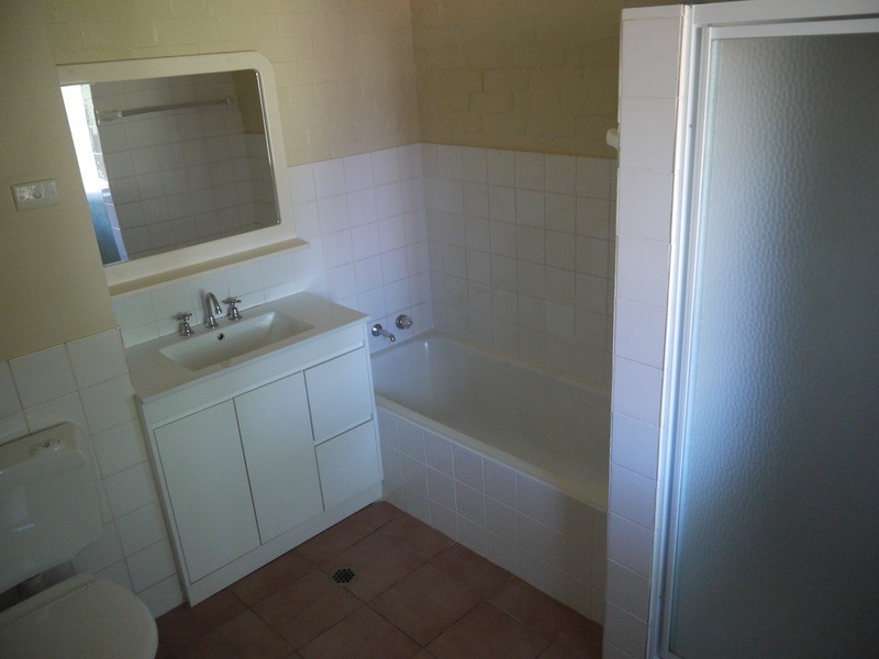 69 Best Street, Wagga Wagga NSW 2650