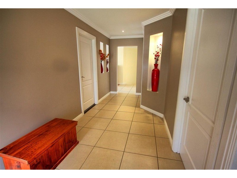 7 Cumberland Court, Tatton NSW 2650