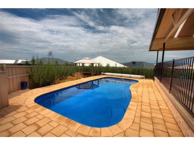 7 Cumberland Court, Tatton NSW 2650