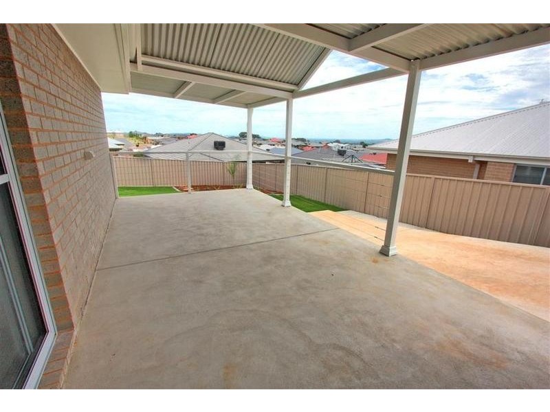 66 Kaloona Drive, Bourkelands NSW 2650