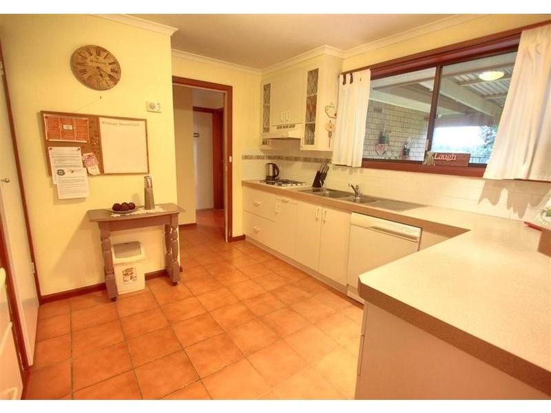 51 Undurra Drive, Glenfield Park NSW 2650