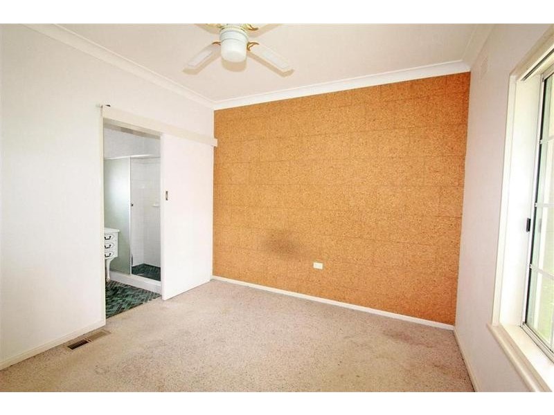 5 Moran Street, Tolland NSW 2650