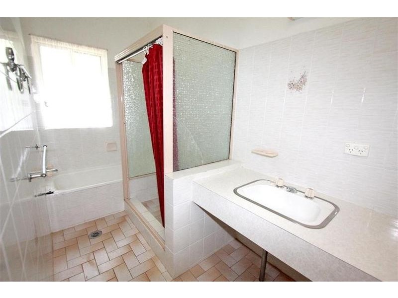 5 Moran Street, Tolland NSW 2650