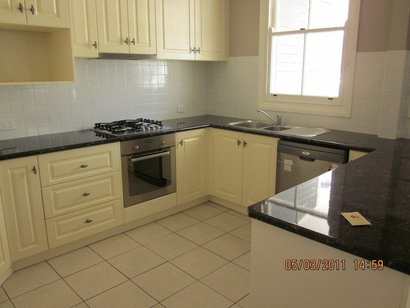 30 Travers Street, Wagga Wagga NSW 2650