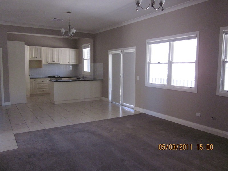 30 Travers Street, Wagga Wagga NSW 2650