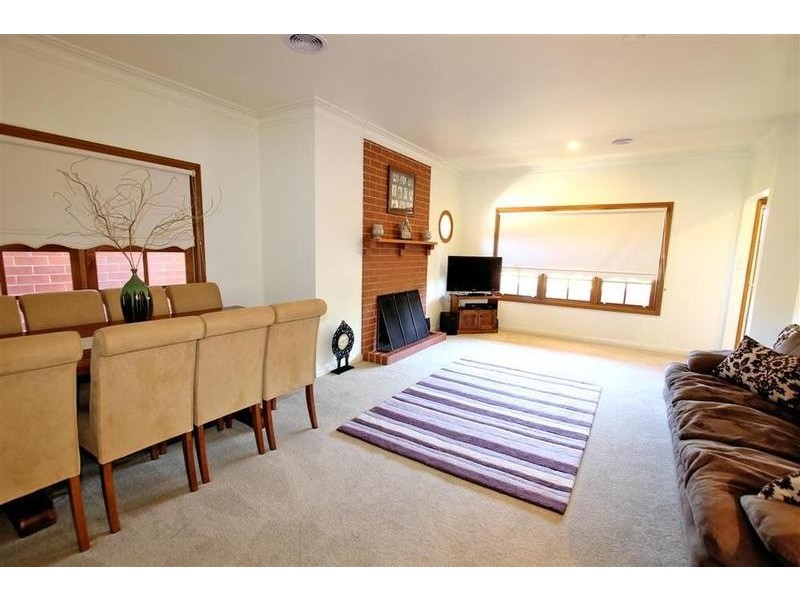 24 Bourkelands Drive, Bourkelands NSW 2650