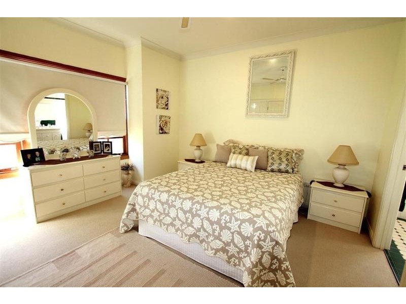 24 Bourkelands Drive, Bourkelands NSW 2650