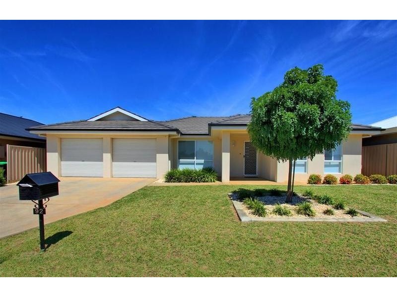 92 Mima Street, Glenfield Park NSW 2650