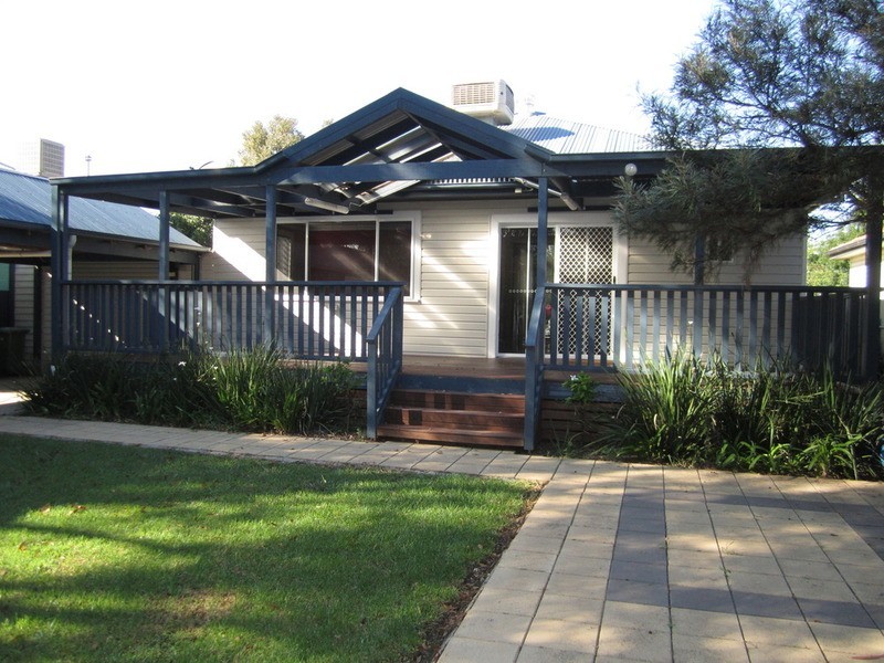 5  Sullivan Avenue, Wagga Wagga NSW 2650